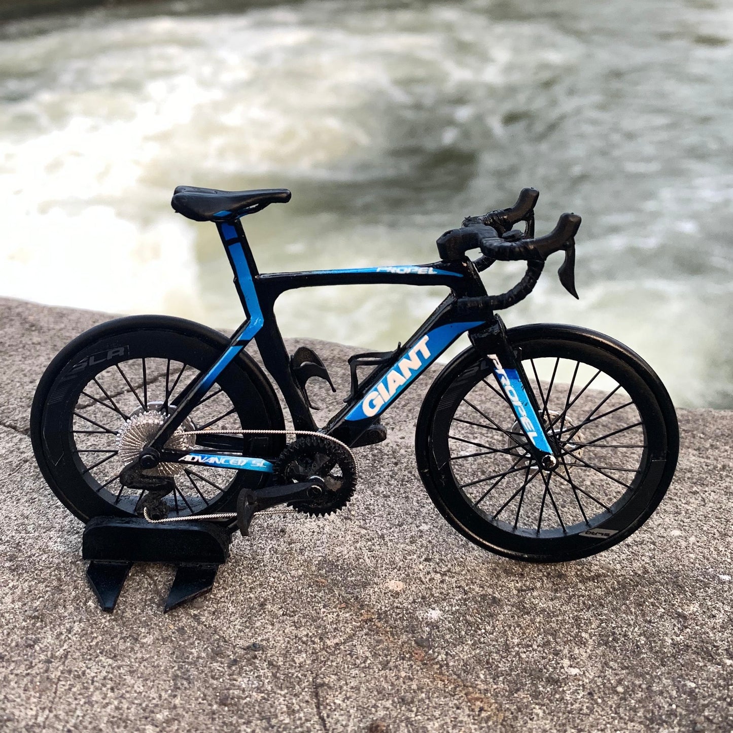 GIANT PROPEL ADVANCED - Handmade Miniature Bicycle