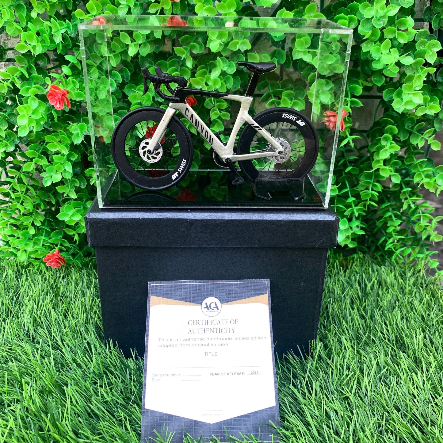 CANYON AEROAD - Handmade Miniature Bicycle
