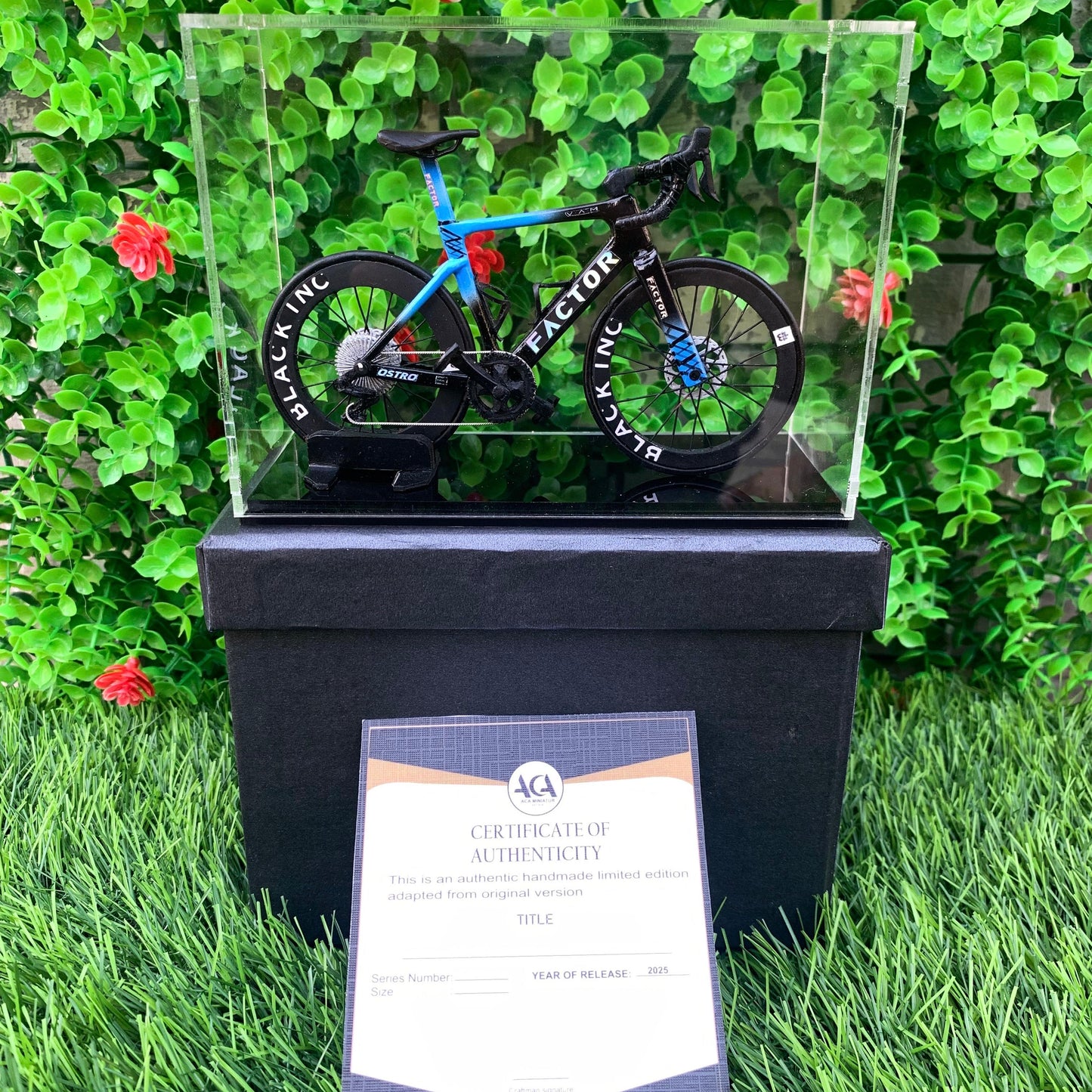 FACTOR OSTRO VAM - Handmade Miniature Bicycle