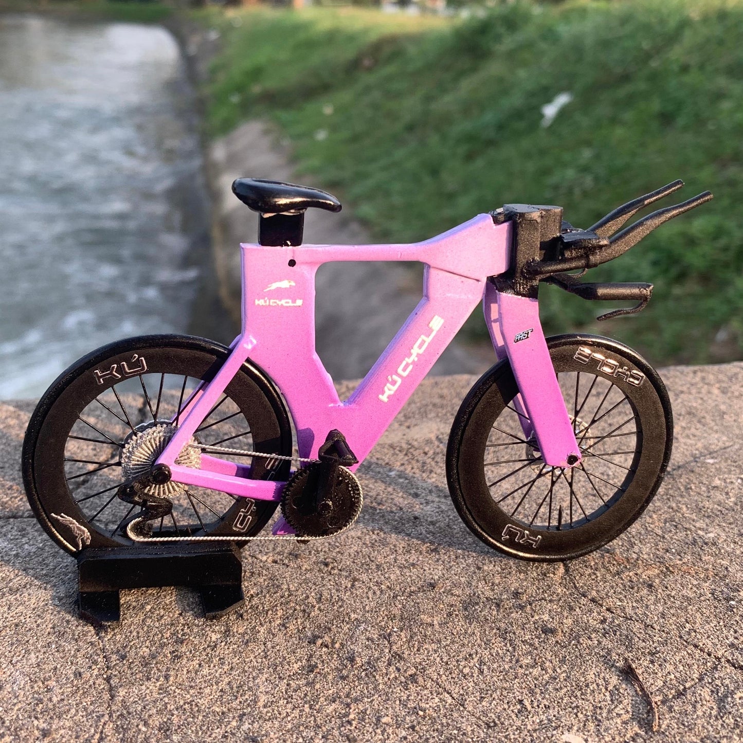 KU CYCLE - Handmade Miniature Bicycle