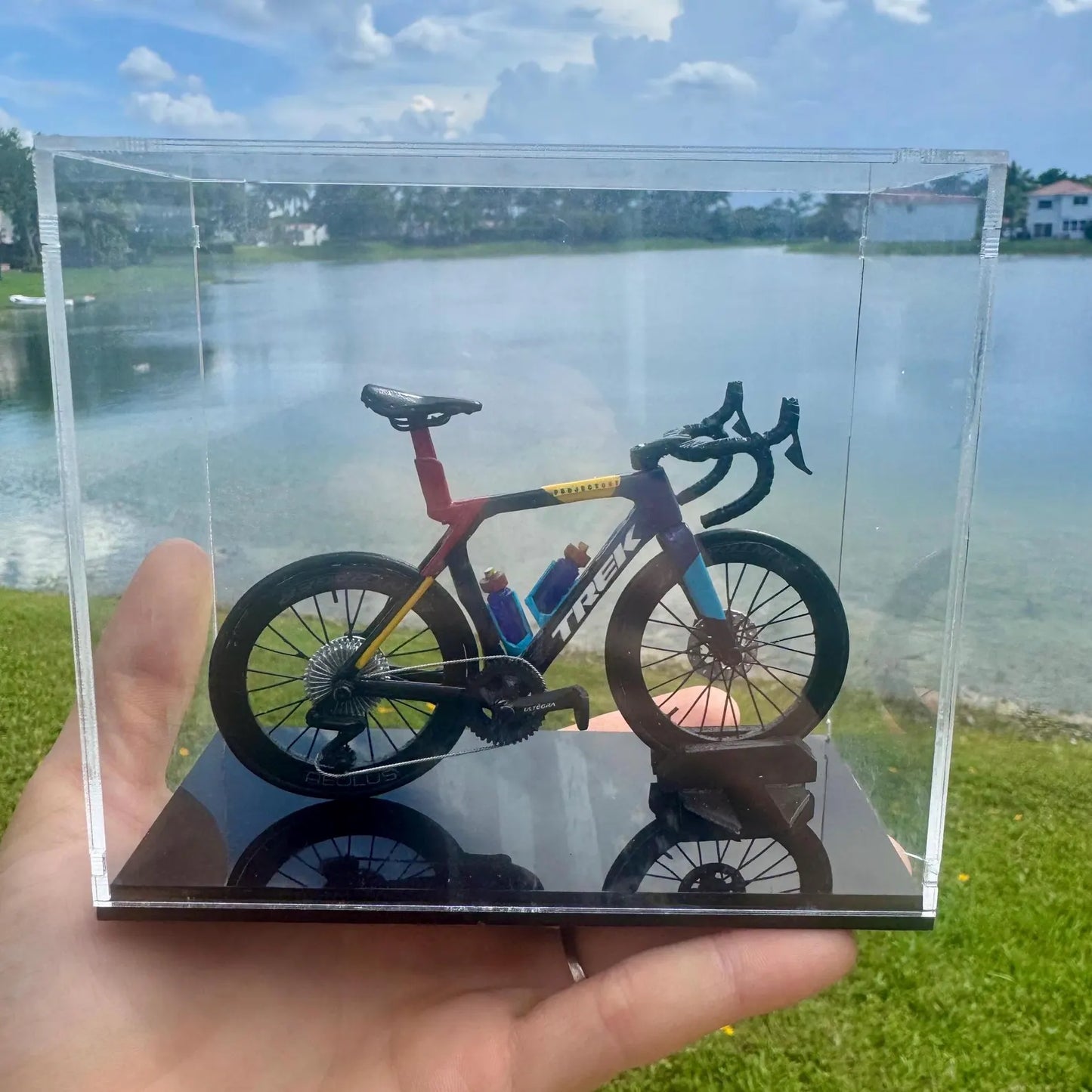 TREK MADONE - Handmade Miniature Bicycle