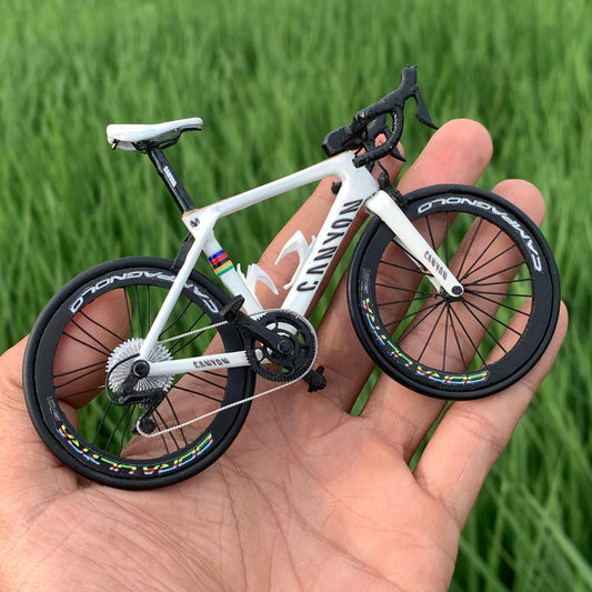 CANYON ULTIMATE - Handmade Miniature Bicycle
