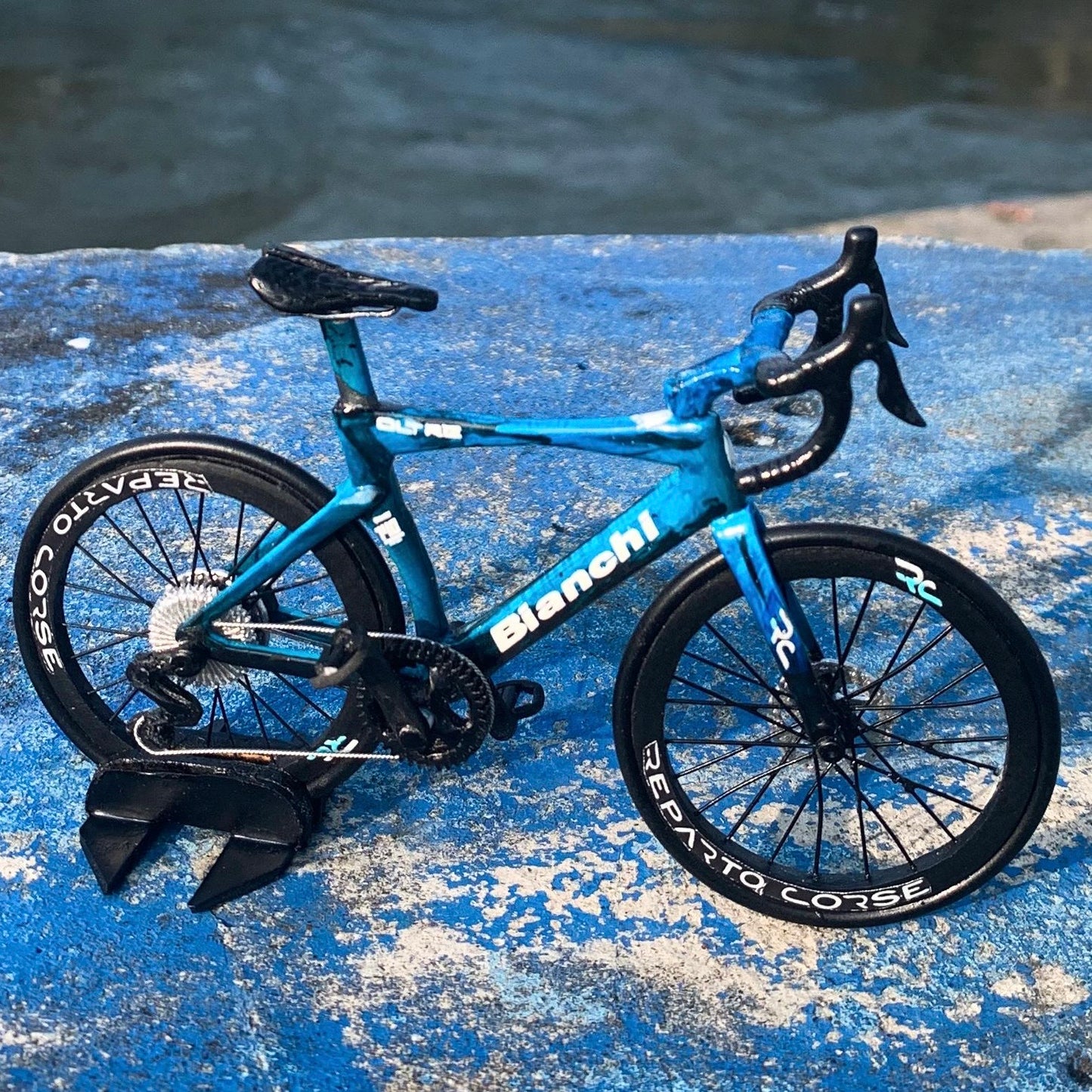 BIANCHI OLTRE RC - Handmade Miniature Bicycle