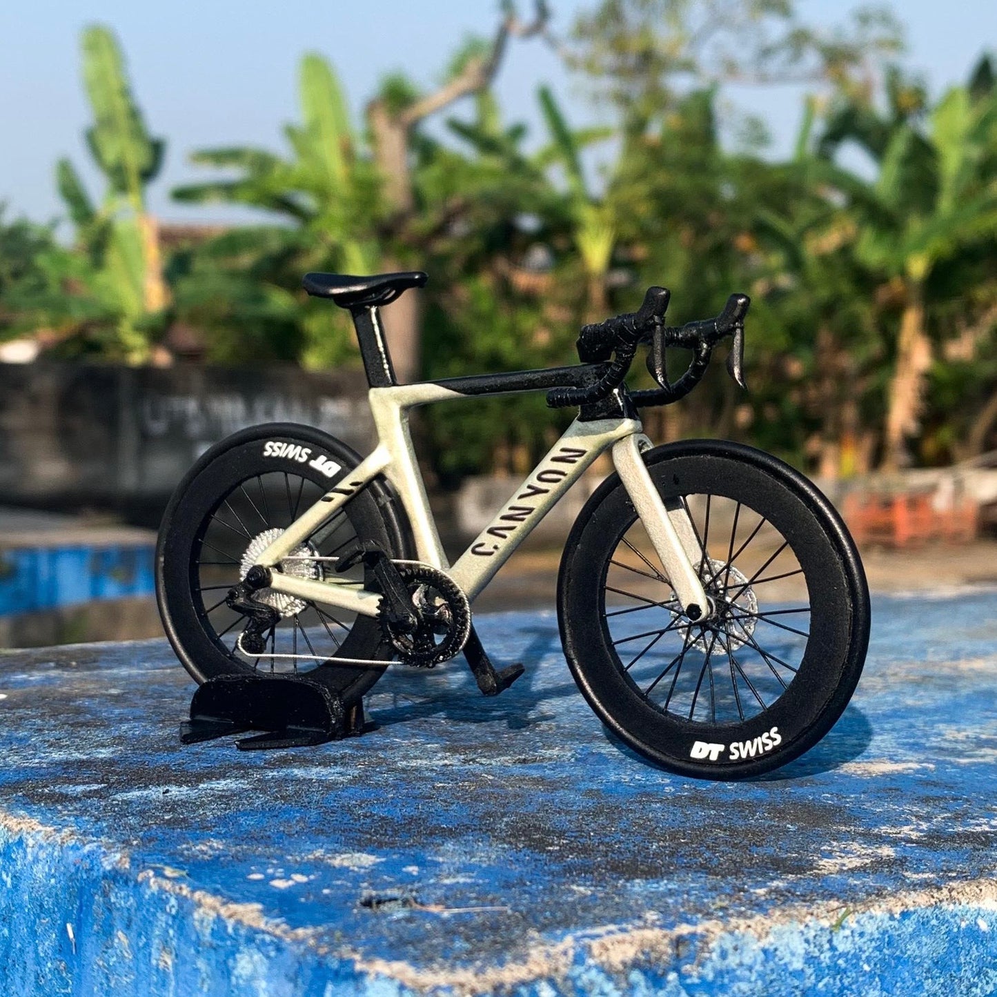 CANYON AEROAD - Handmade Miniature Bicycle