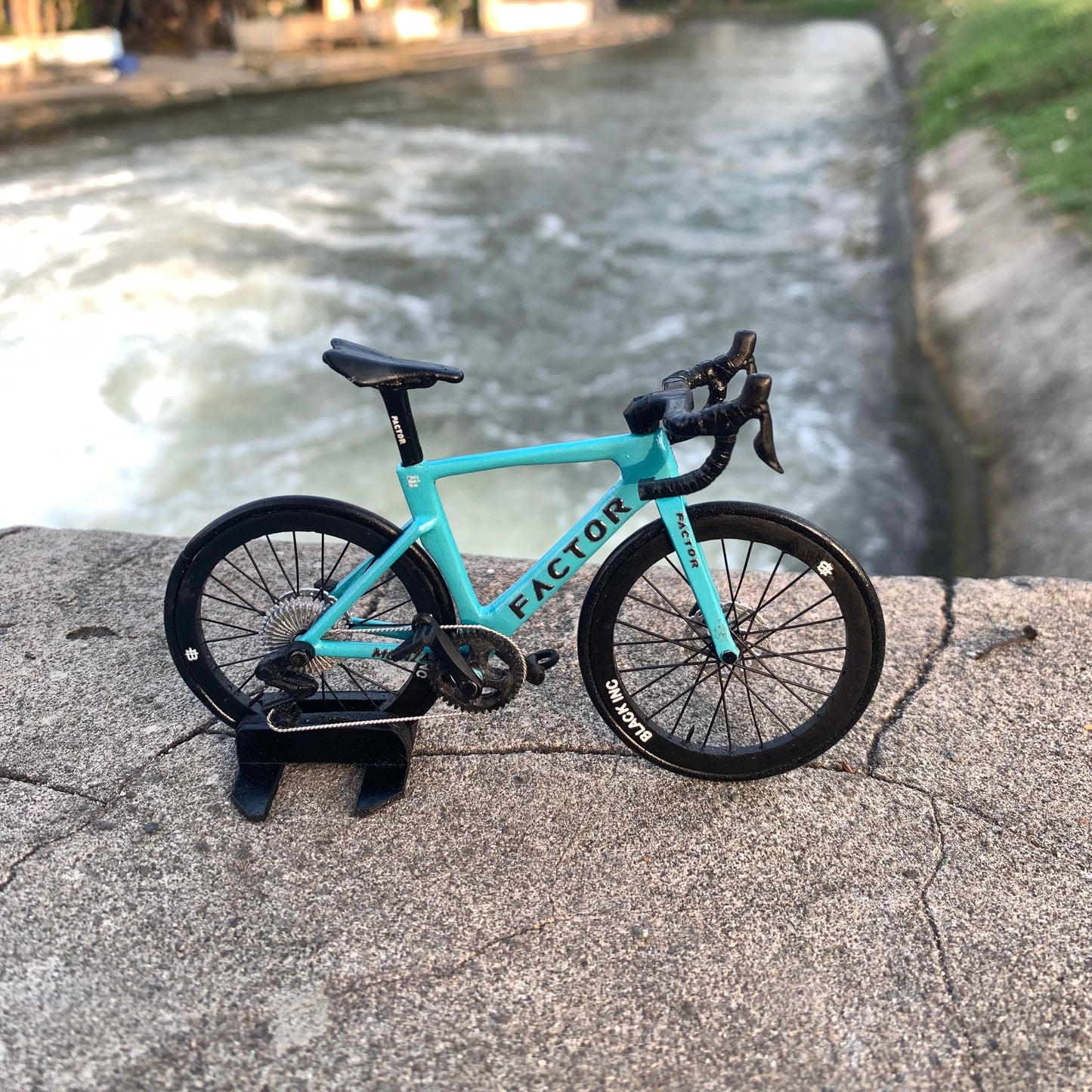 FACTOR MONZA - Handmade Miniature Bicycle