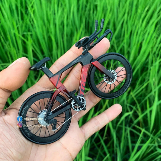 TREK SPEED CONCEPT - Handmade Miniature Bicycle Red and Black